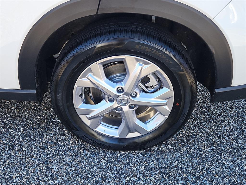 used 2025 Honda HR-V car, priced at $27,887