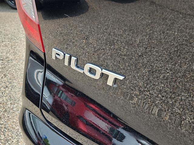 used 2021 Honda Pilot car, priced at $27,487