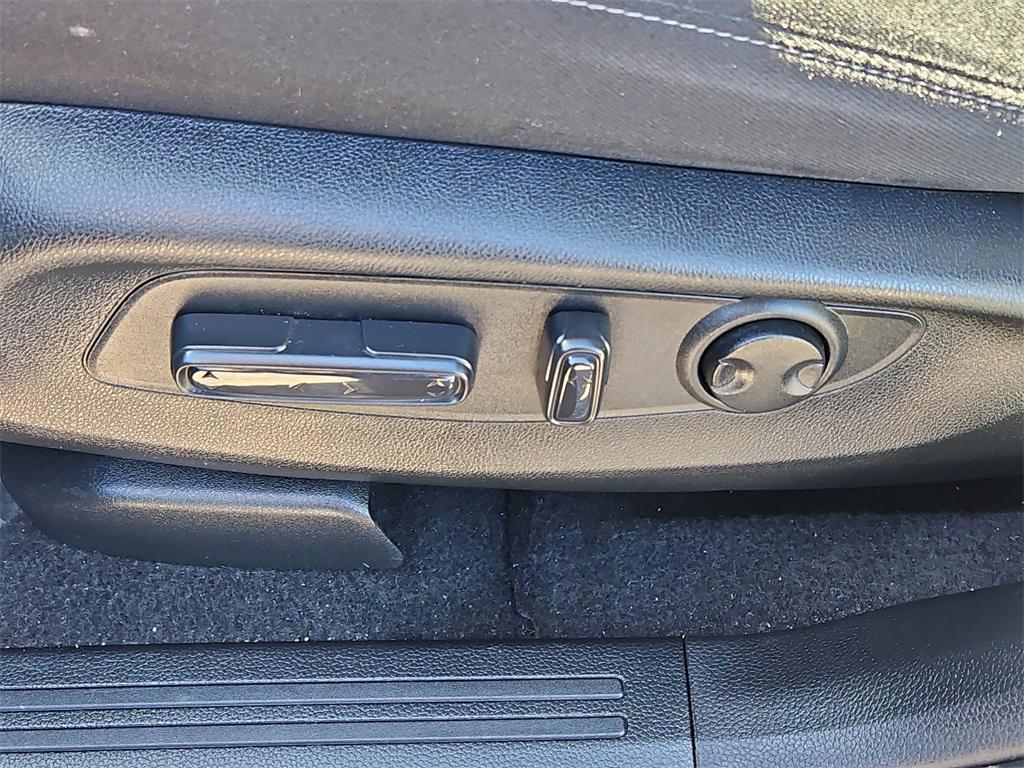 used 2023 Honda CR-V car, priced at $28,899