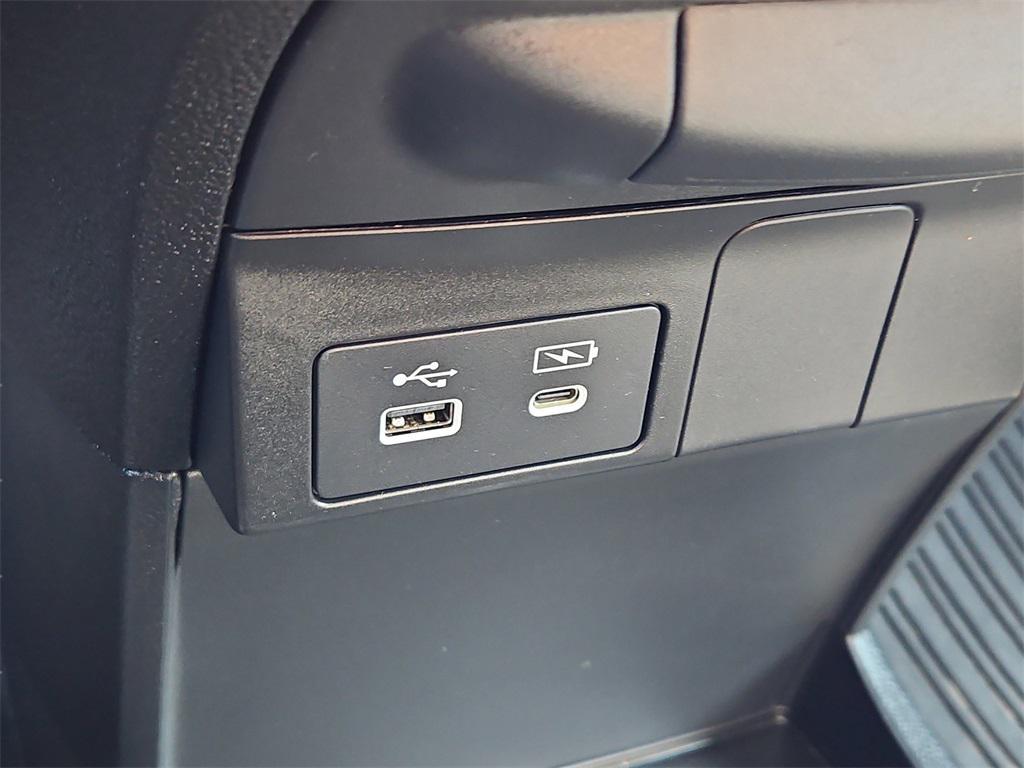 used 2025 Honda Odyssey car, priced at $42,997