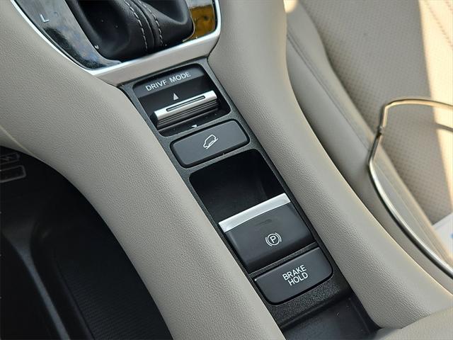 used 2023 Honda HR-V car, priced at $28,787