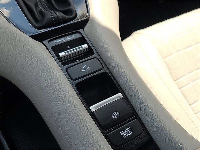 used 2023 Honda HR-V car, priced at $24,487