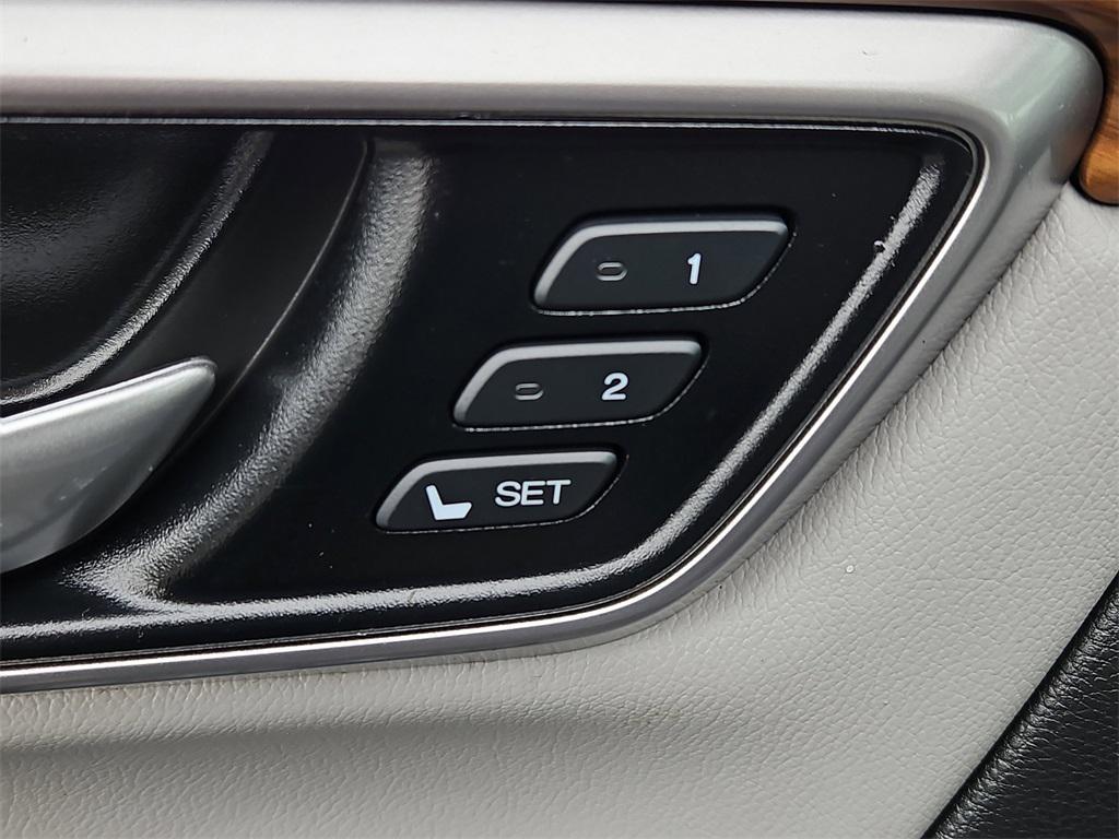 used 2021 Honda CR-V car, priced at $26,987