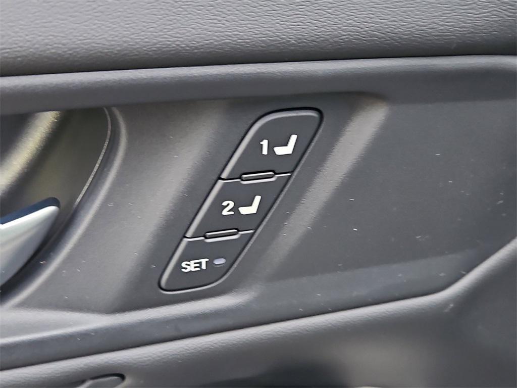 new 2025 Honda Accord Hybrid car, priced at $40,950