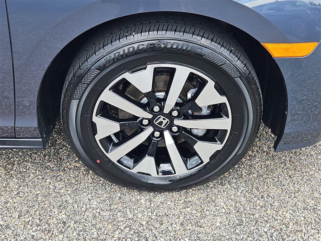 used 2025 Honda Odyssey car, priced at $40,977