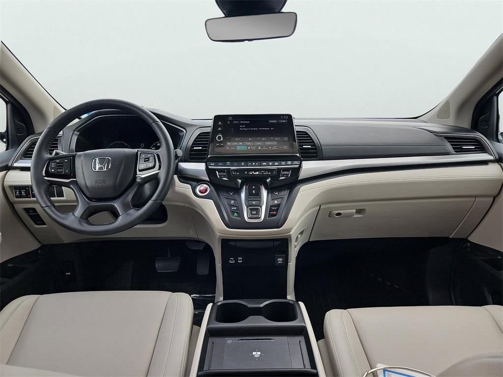 used 2025 Honda Odyssey car, priced at $40,977