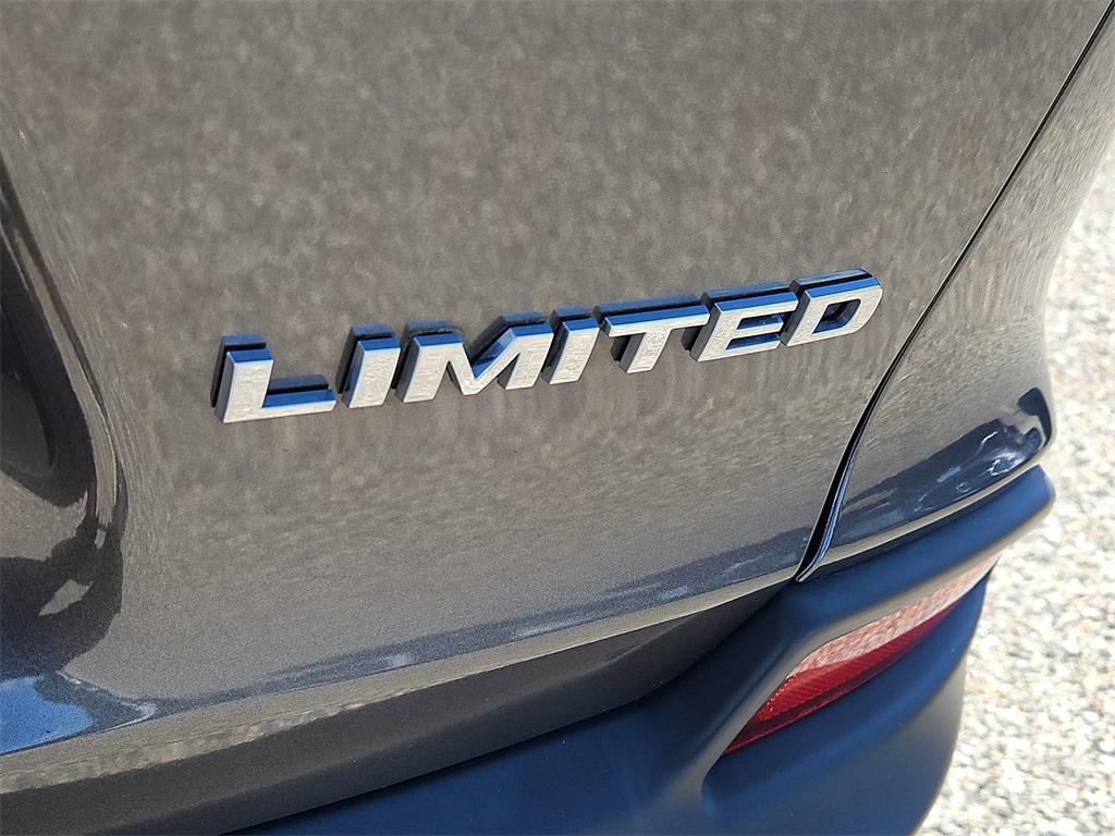 used 2019 Jeep Cherokee car, priced at $21,987