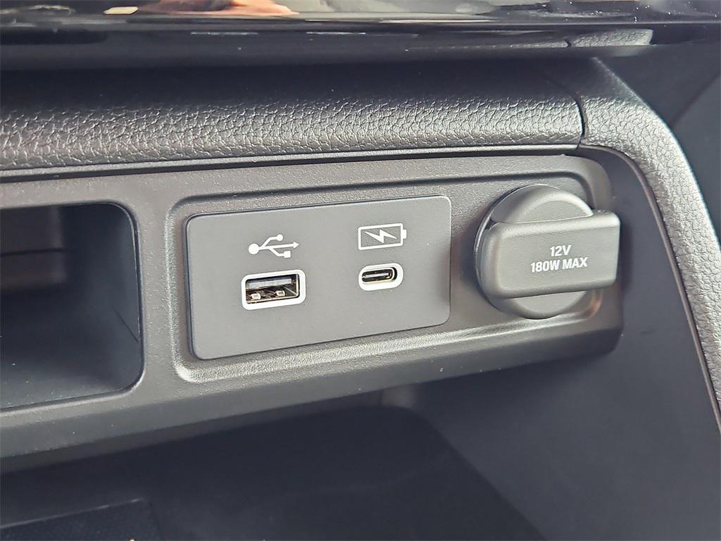 new 2025 Honda Pilot car, priced at $47,825