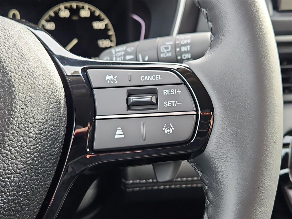 new 2025 Honda Pilot car, priced at $47,825