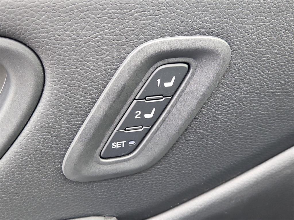 new 2025 Honda Pilot car, priced at $47,825