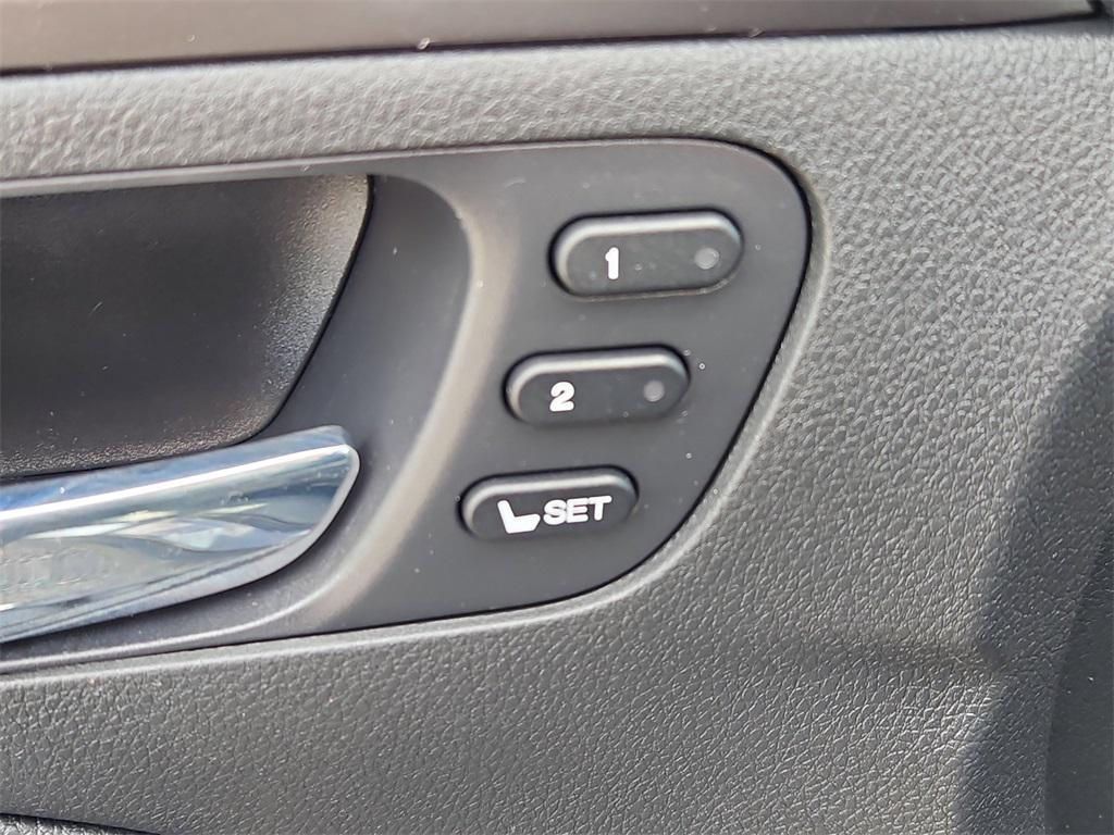 used 2020 Honda Pilot car, priced at $28,387