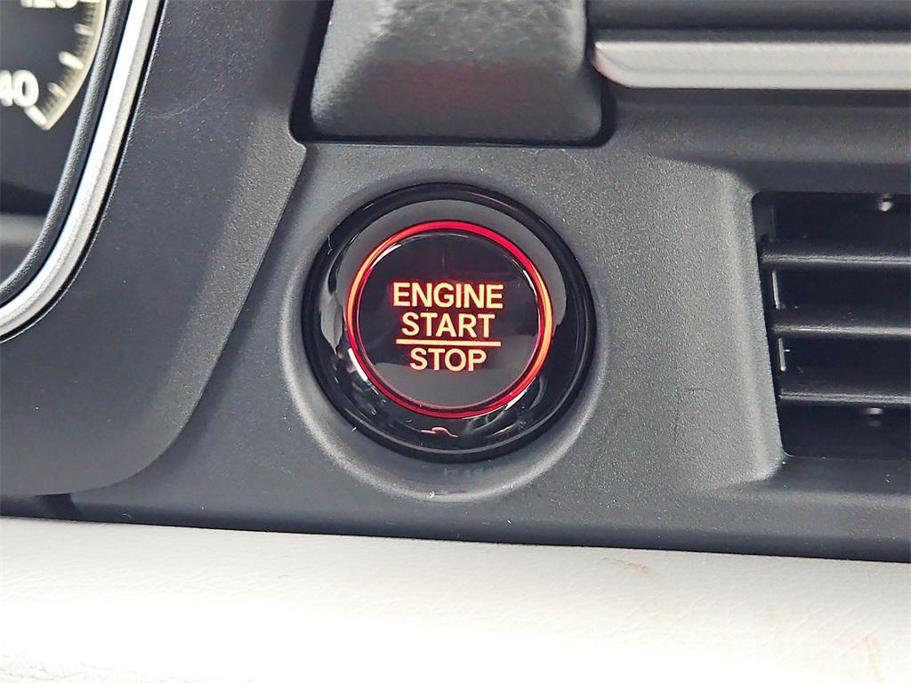 new 2025 Honda Pilot car, priced at $47,095