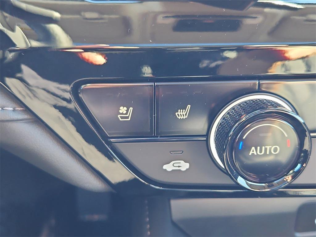 new 2025 Honda Accord Hybrid car, priced at $40,950