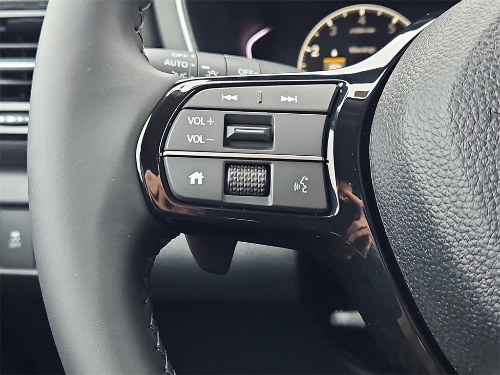 new 2025 Honda Pilot car, priced at $47,095