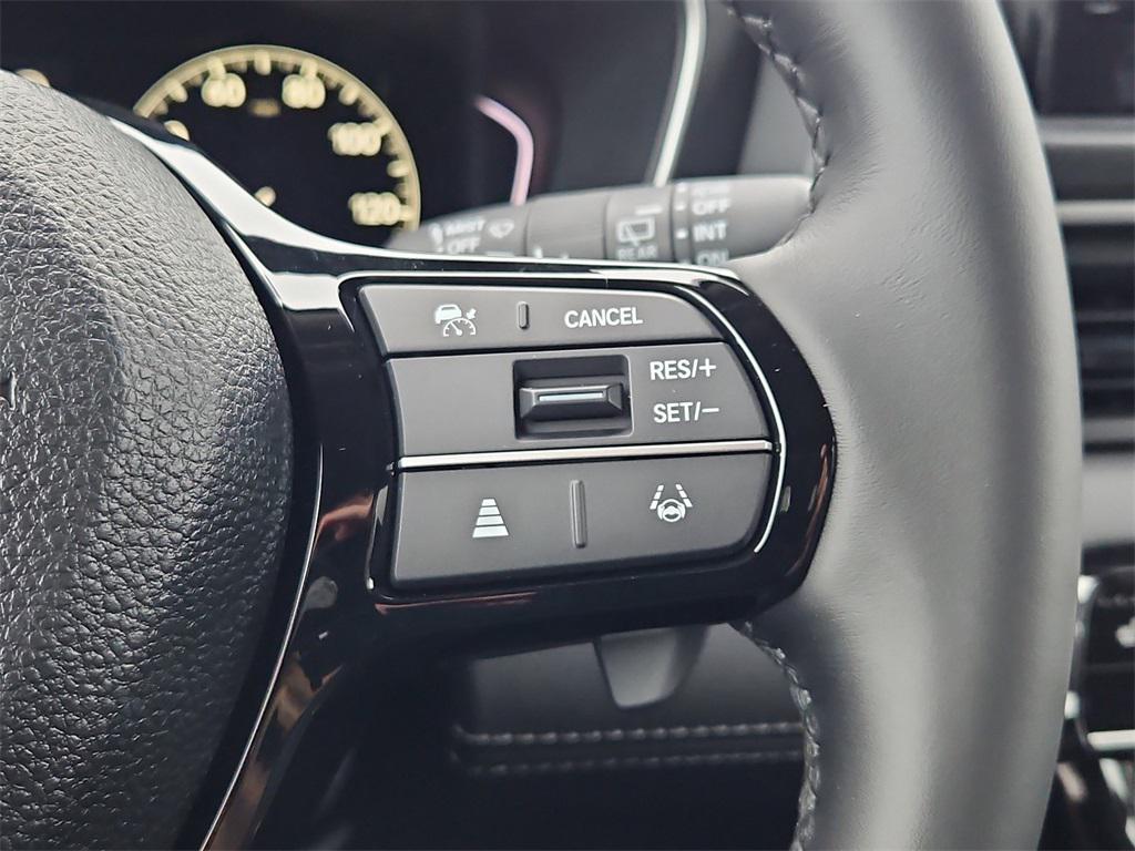 new 2025 Honda Pilot car, priced at $47,095