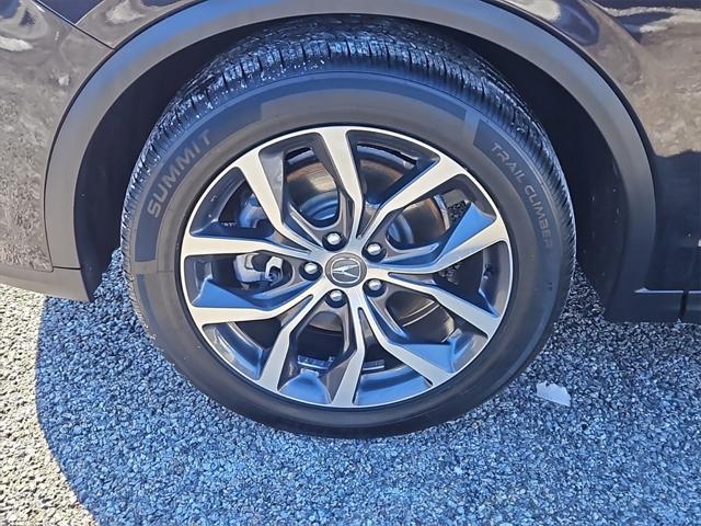 used 2022 Acura MDX car, priced at $39,626