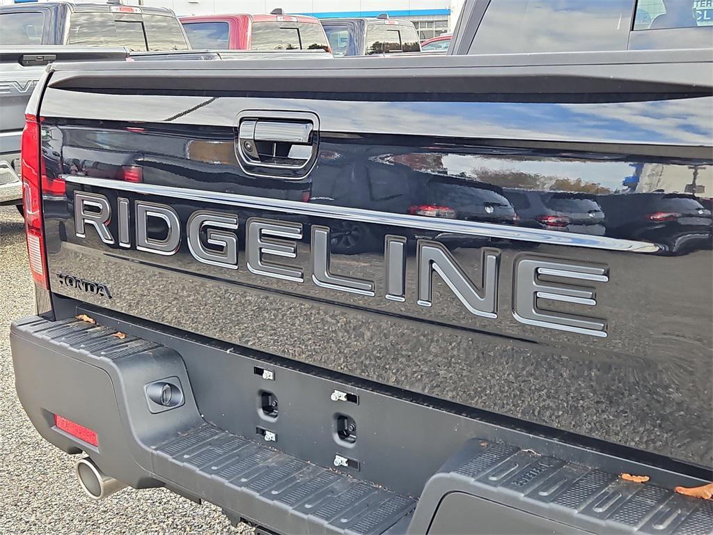 new 2025 Honda Ridgeline car, priced at $44,680