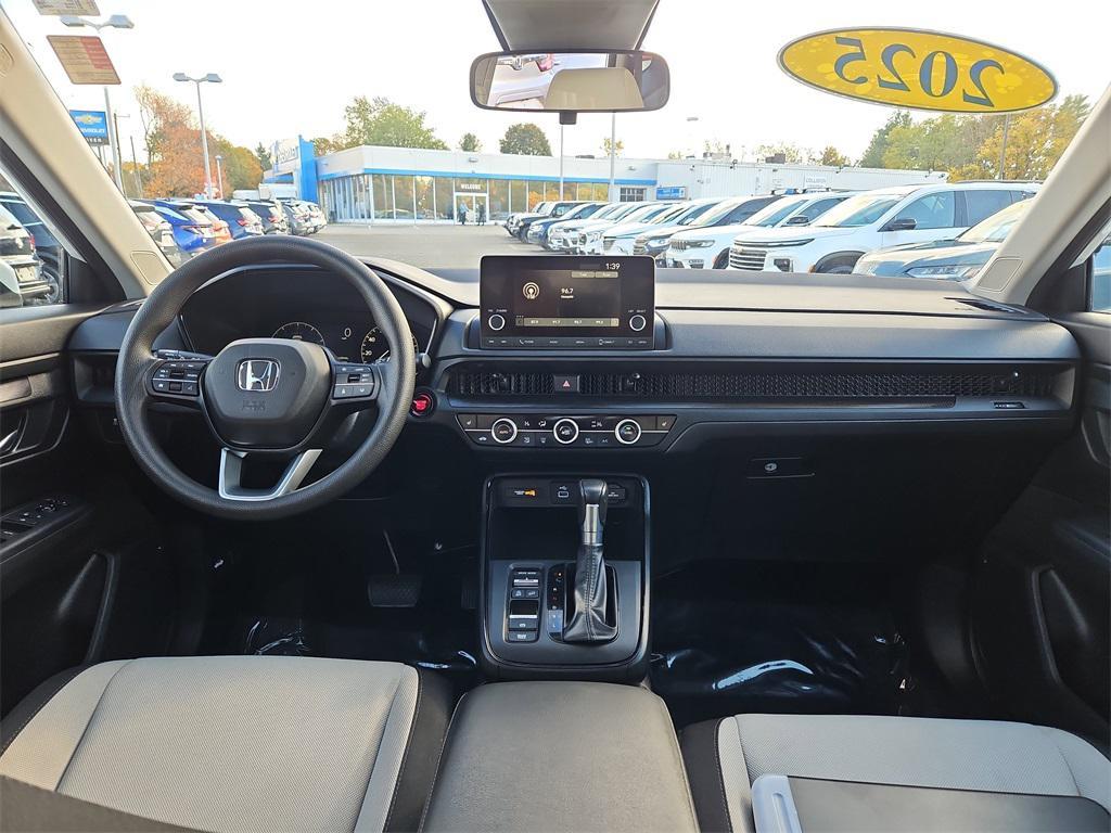 used 2025 Honda CR-V car, priced at $32,887