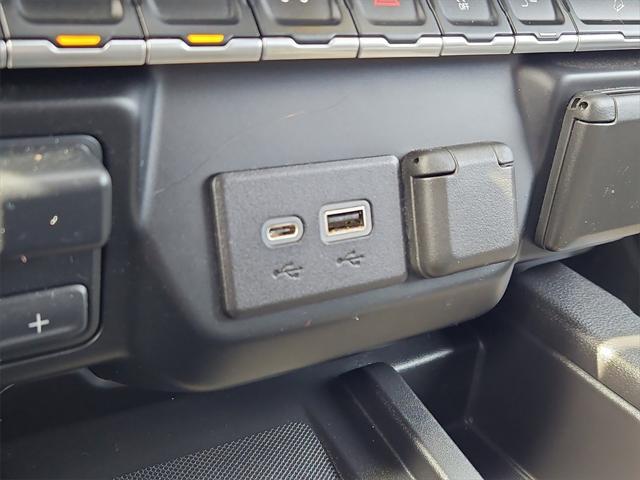 used 2021 GMC Sierra 1500 car, priced at $43,987