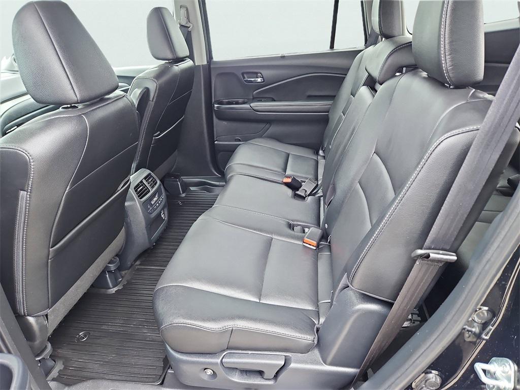 used 2022 Honda Pilot car, priced at $31,487