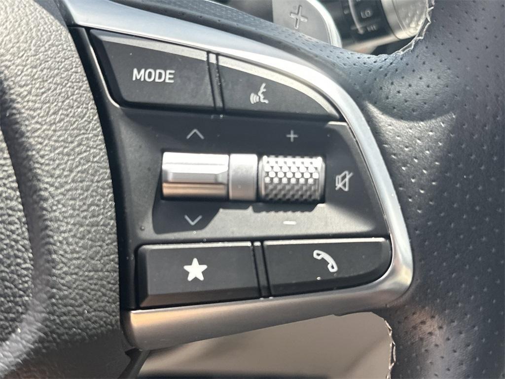 used 2025 Genesis G70 car, priced at $34,599