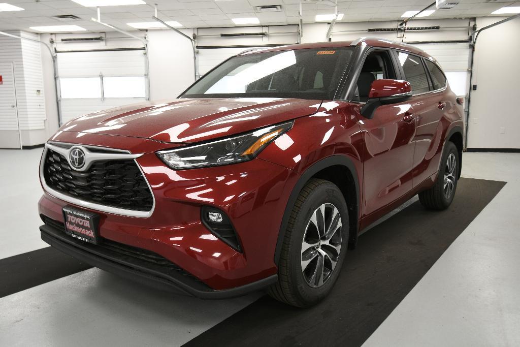 new 2023 Toyota Highlander car, priced at $49,533