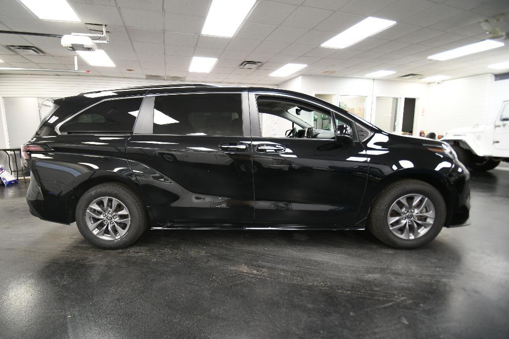 used 2023 Toyota Sienna car, priced at $42,995