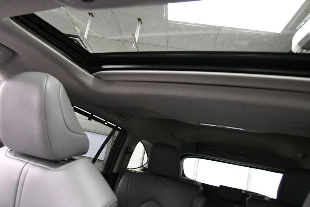 used 2022 Toyota Highlander car, priced at $34,991