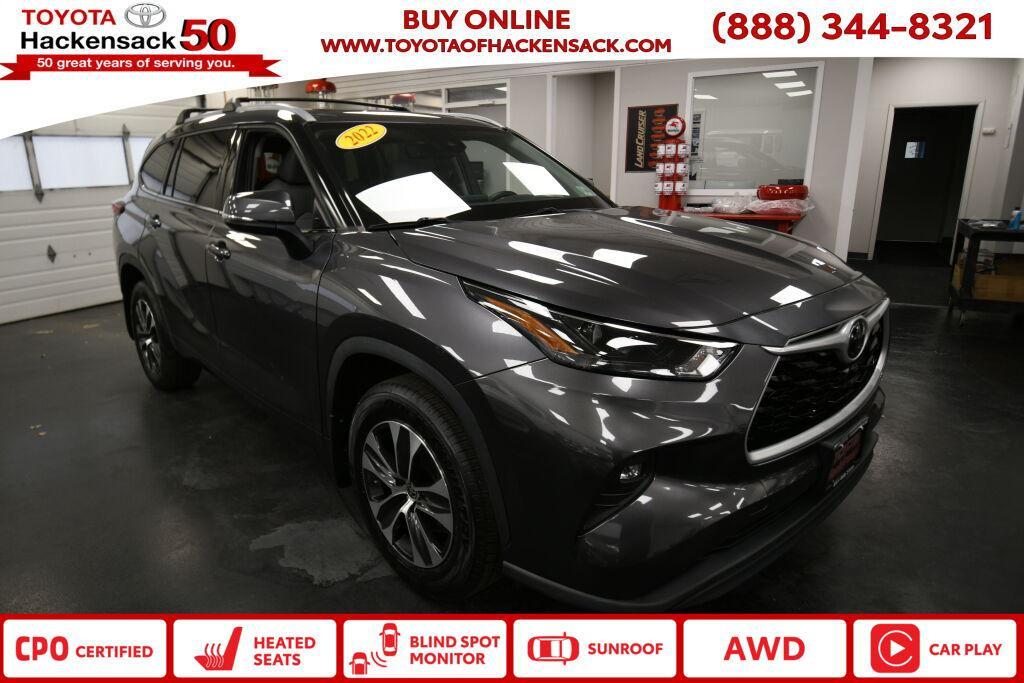 used 2022 Toyota Highlander car, priced at $34,991