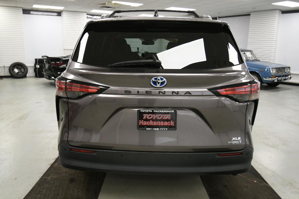 used 2021 Toyota Sienna car, priced at $39,991