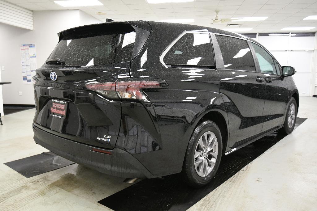 used 2023 Toyota Sienna car, priced at $38,995