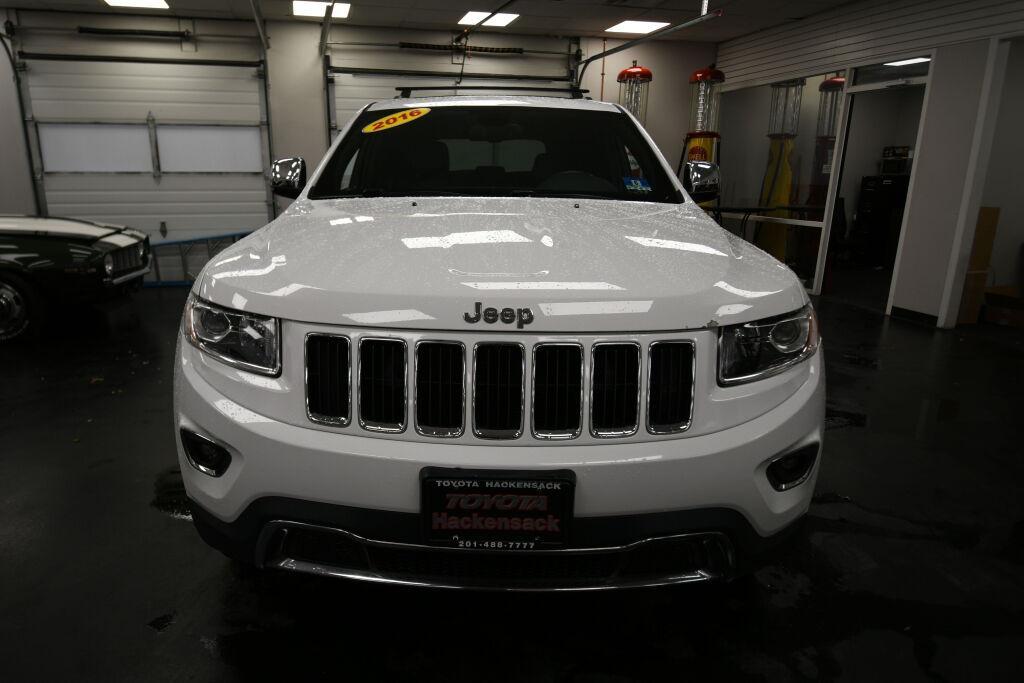used 2016 Jeep Grand Cherokee car, priced at $14,491