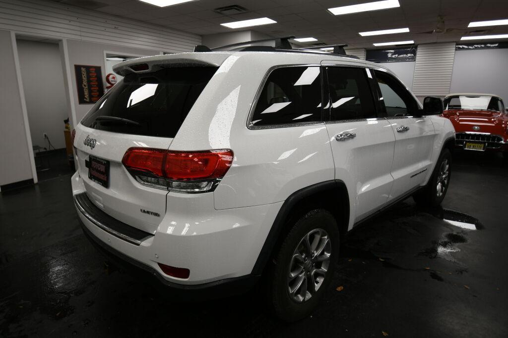 used 2016 Jeep Grand Cherokee car, priced at $14,491