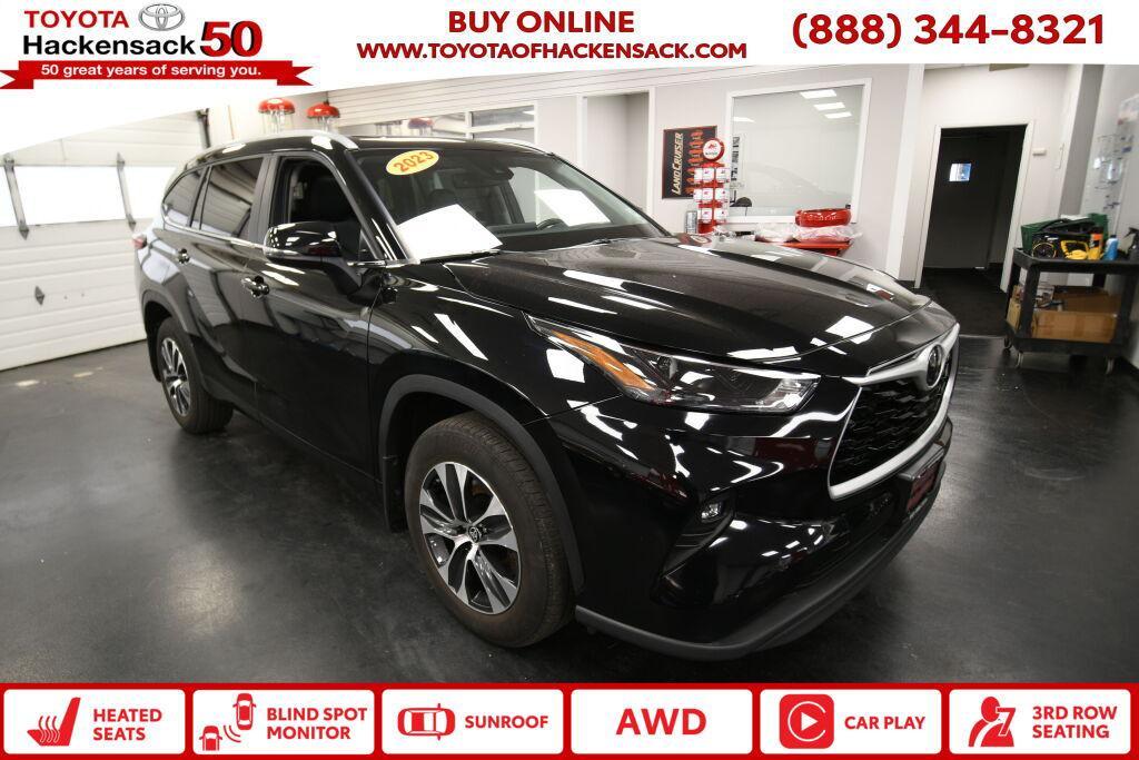 used 2023 Toyota Highlander car, priced at $37,995