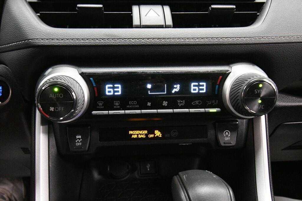 used 2022 Toyota RAV4 car, priced at $29,991