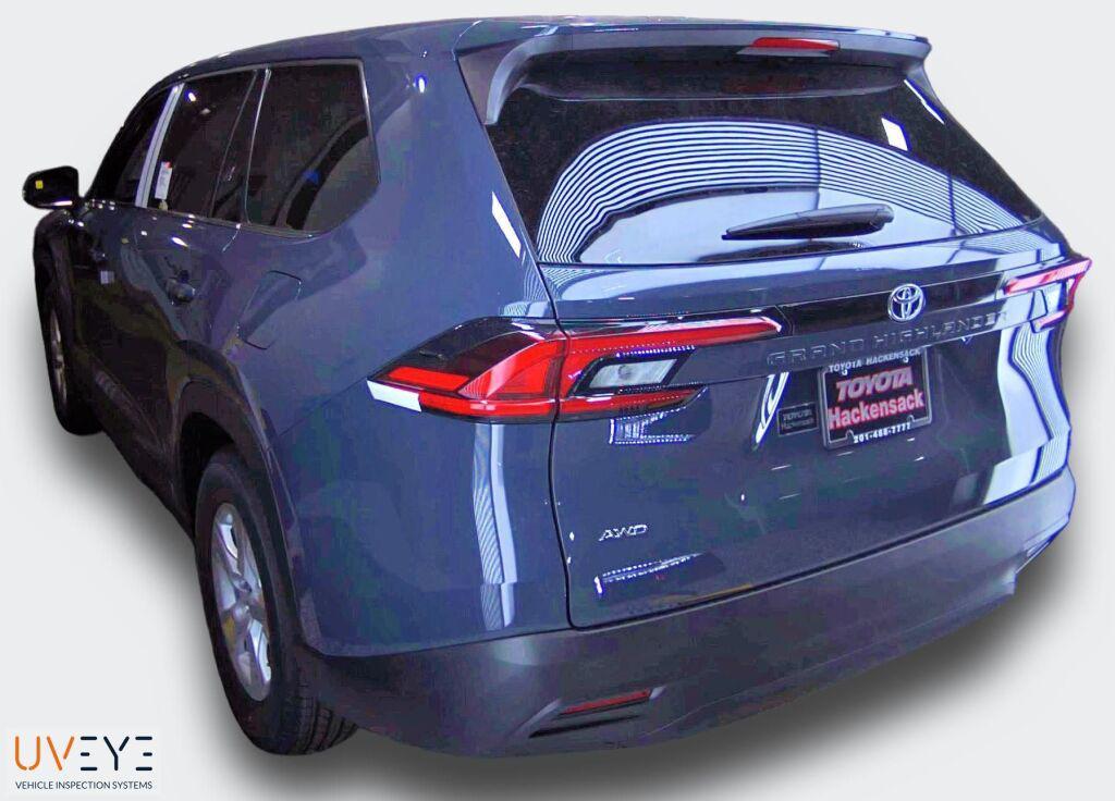 new 2026 Toyota Highlander car, priced at $44,343