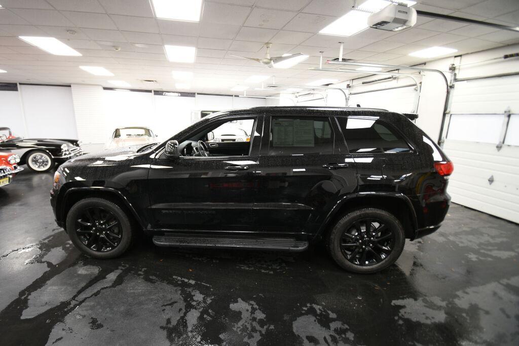 used 2018 Jeep Grand Cherokee car, priced at $18,491
