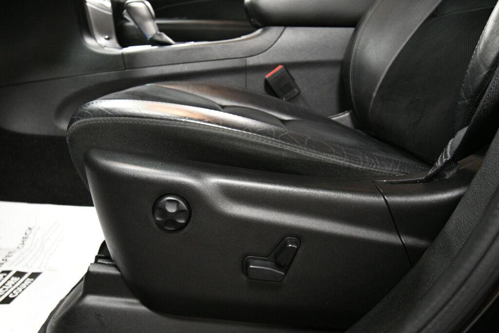 used 2018 Jeep Grand Cherokee car, priced at $18,491