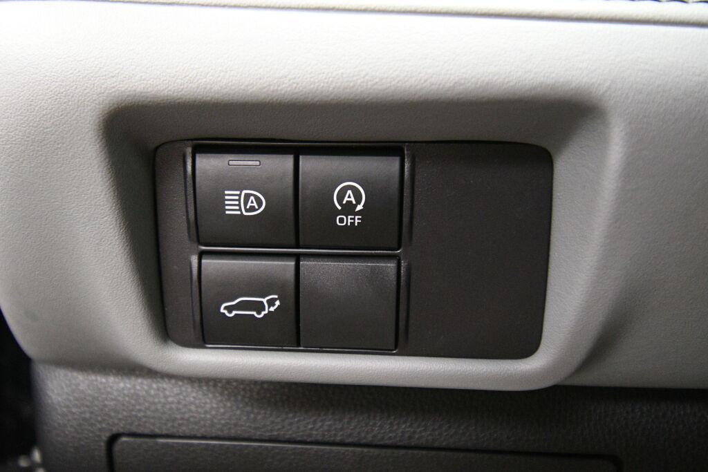 used 2023 Toyota Highlander car, priced at $36,995