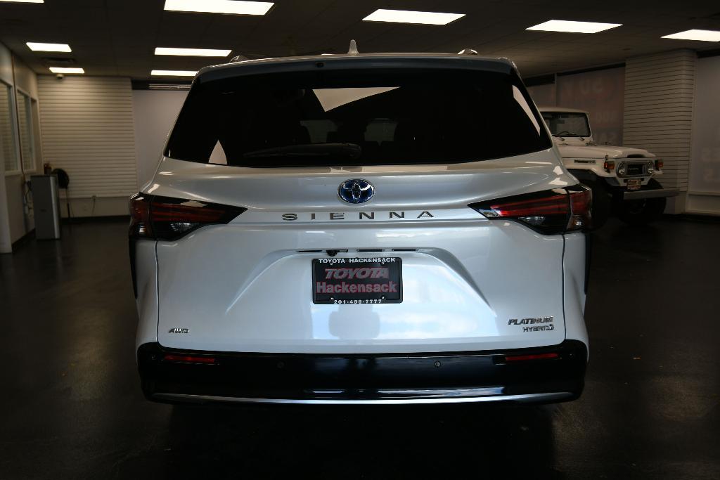 used 2023 Toyota Sienna car, priced at $50,995