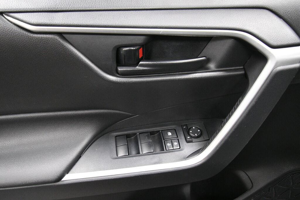 used 2020 Toyota RAV4 car, priced at $23,991