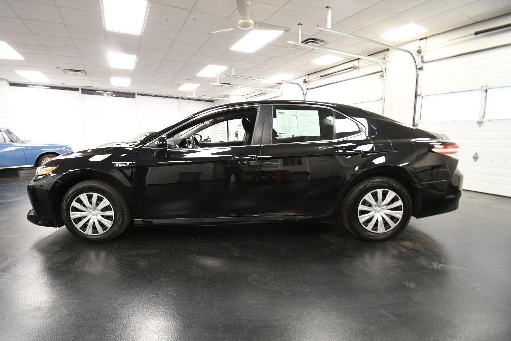 used 2020 Toyota Camry Hybrid car, priced at $19,990