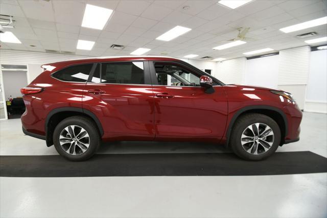 new 2023 Toyota Highlander car, priced at $49,533