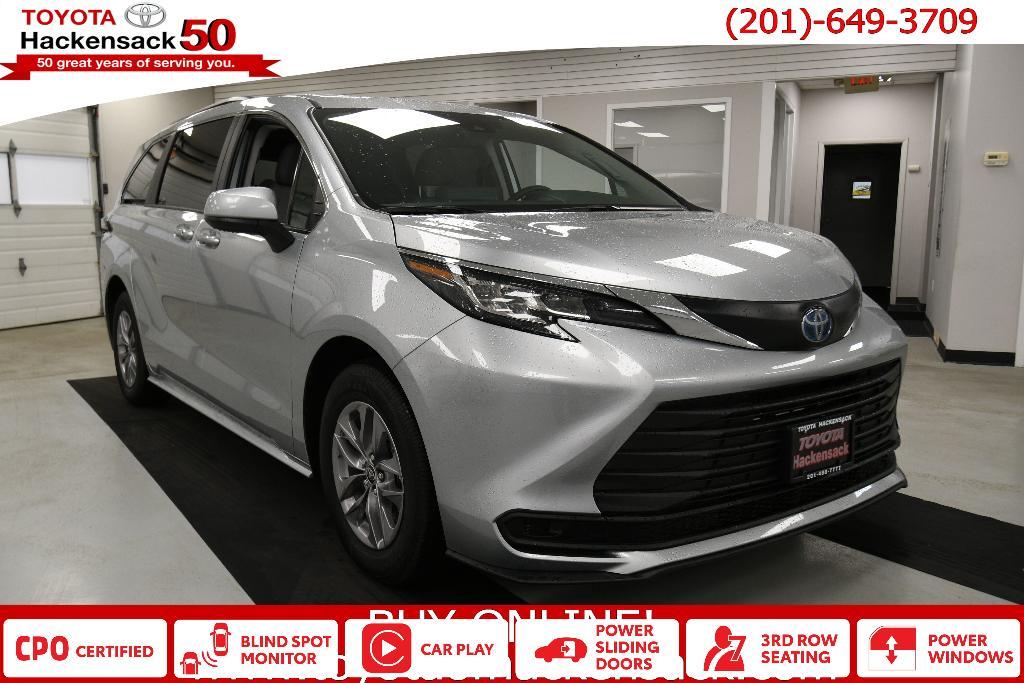 used 2023 Toyota Sienna car, priced at $43,995