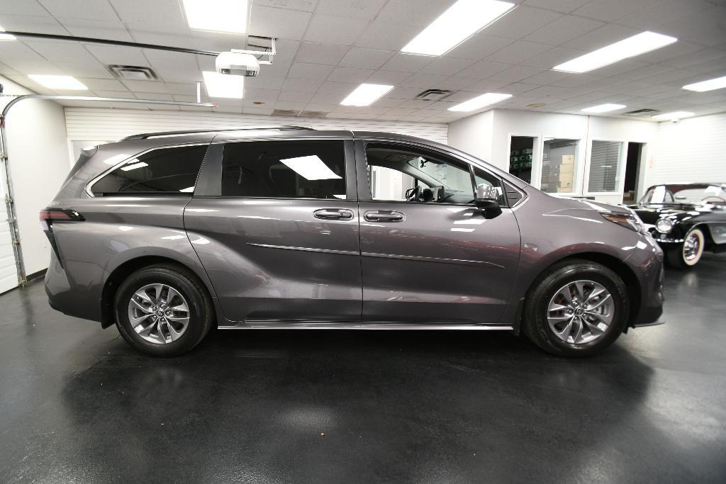 used 2023 Toyota Sienna car, priced at $41,400