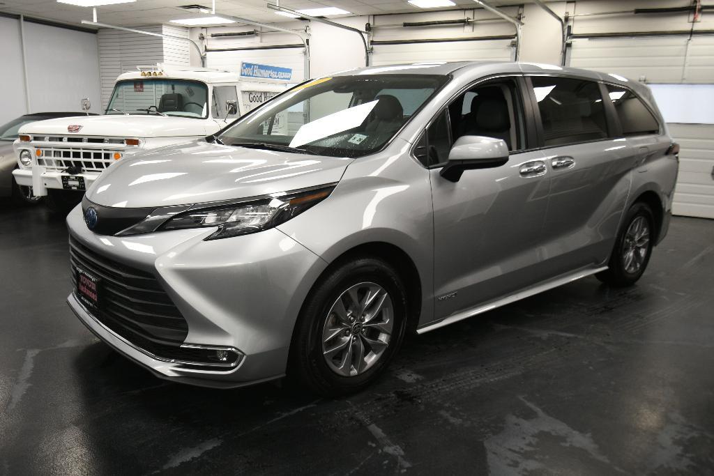 used 2021 Toyota Sienna car, priced at $40,491