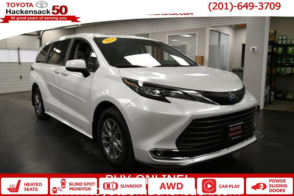 used 2024 Toyota Sienna car, priced at $51,570