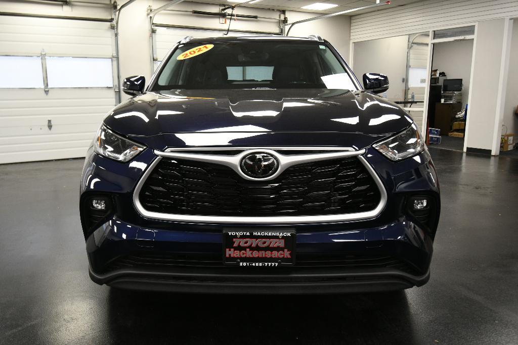 used 2021 Toyota Highlander car, priced at $33,990