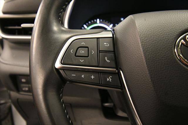 used 2020 Toyota Highlander Hybrid car, priced at $33,491