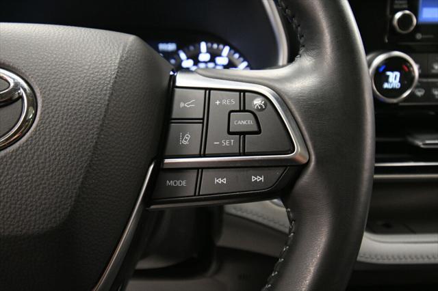 used 2020 Toyota Highlander Hybrid car, priced at $33,491